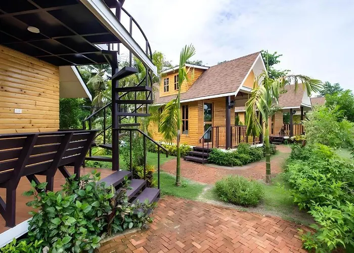 รีสอร์ท Chang Puak 3*